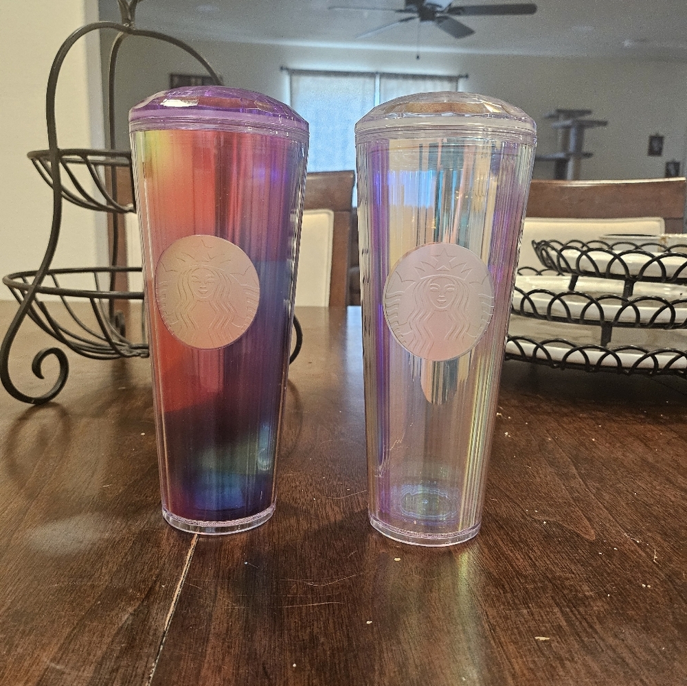 Bubble lid starbucks cups